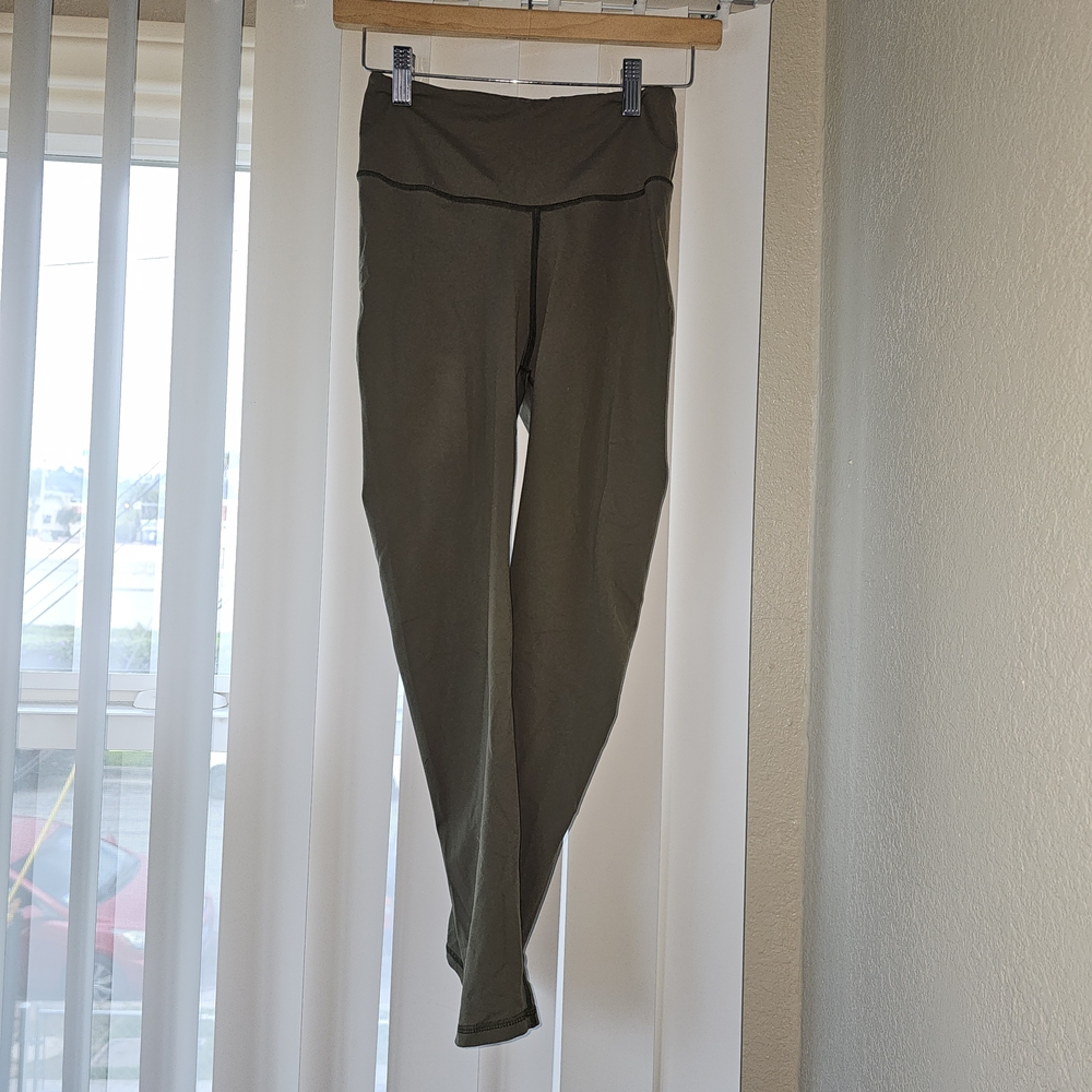 Olive Green Leggings Butt Scrunch - Picture 3 of 8